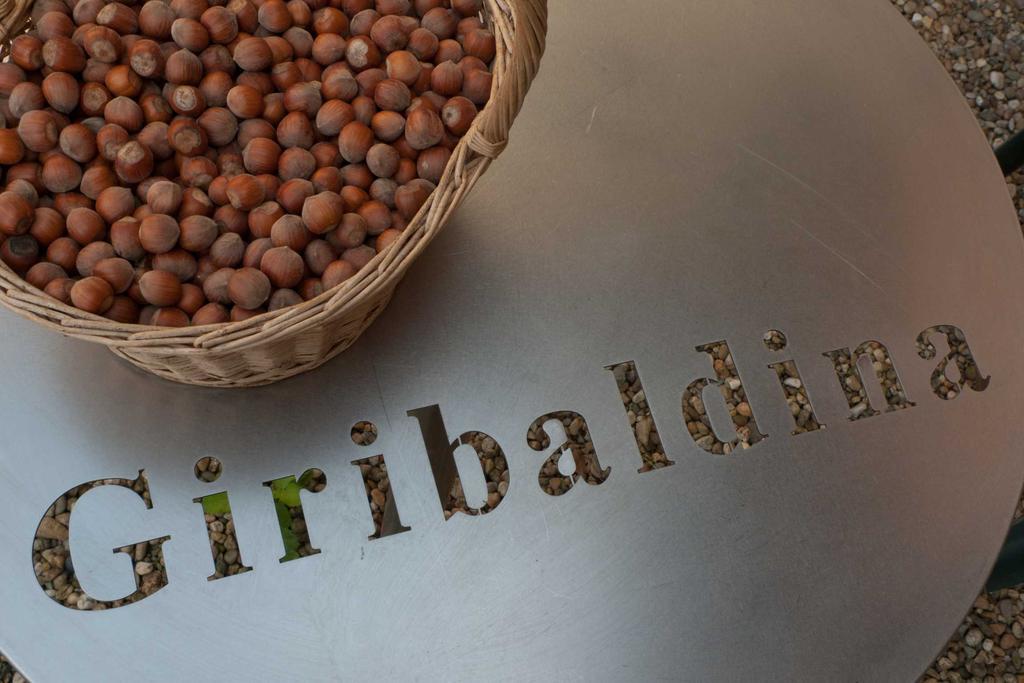 La Giribaldina Winery & Farmhouse Calamandrana Екстер'єр фото
